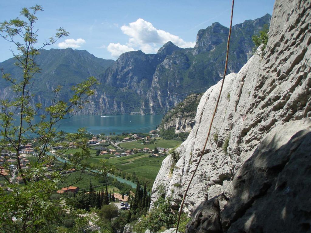 Garden Belvedere B&B Torbole Sul Garda Exterior photo